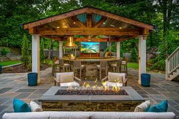 Outdoor makeover: Fire-Pit-Installation-Linear