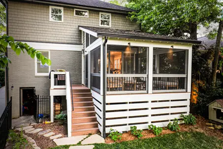 Outdoor makeover: Porch-Wooden-Railing-With-Metal-Balusters