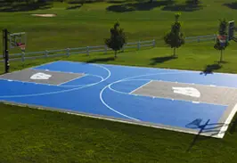 Outdoor makeover: Versacourt-Installation-Basketball