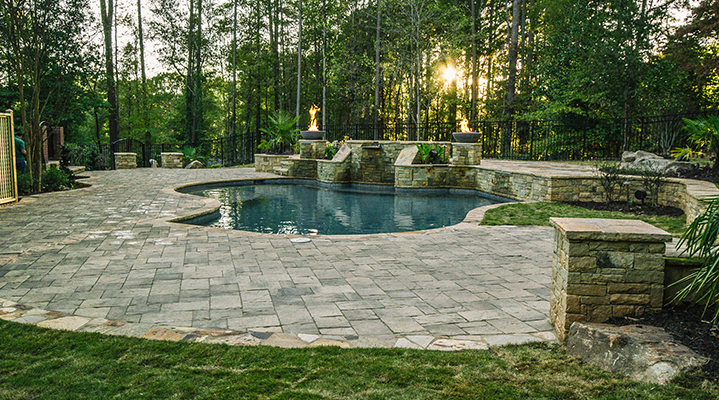 Outdoor Makeover: Modern-Pool-Design-Ideas