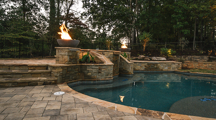 Outdoor Makeover: Outdoor-Pool-Installation-Ideas