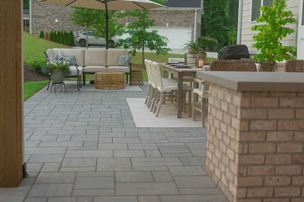 Outdoor Makeover: Patios_Services