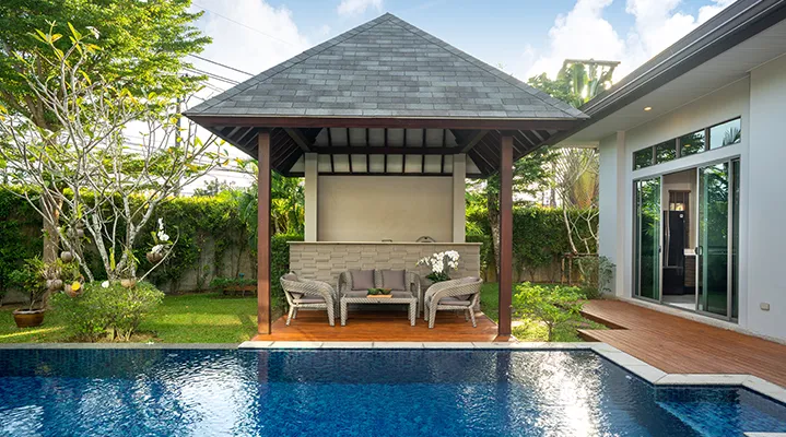 Outdoor Makeover: Luxury Pool Installation Ideas