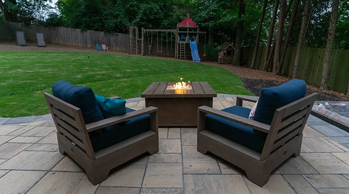 Backyard-Patio-with-Firepit-Ideas