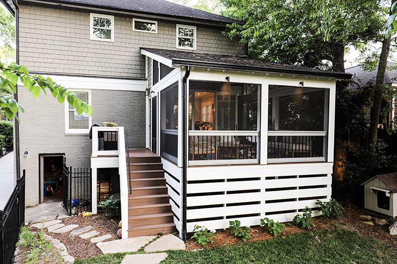 Backyard Screened-in-Porch Design Idea