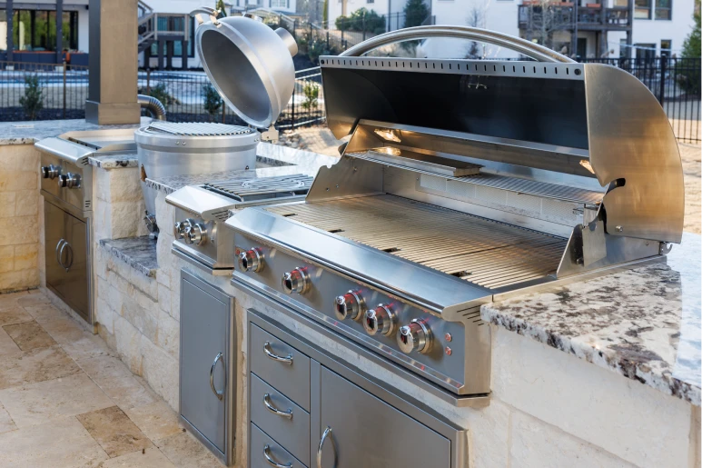 outdoor kitchen installation